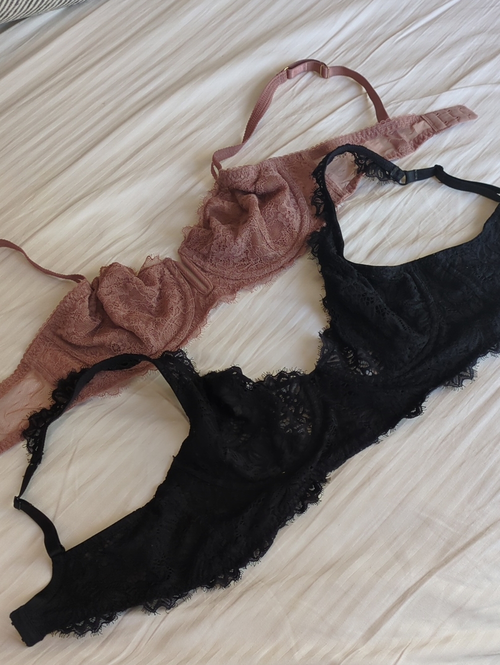 BUNDLE aerie & Auden Lace Underwire Bralette Set in Black & Dusty Rose